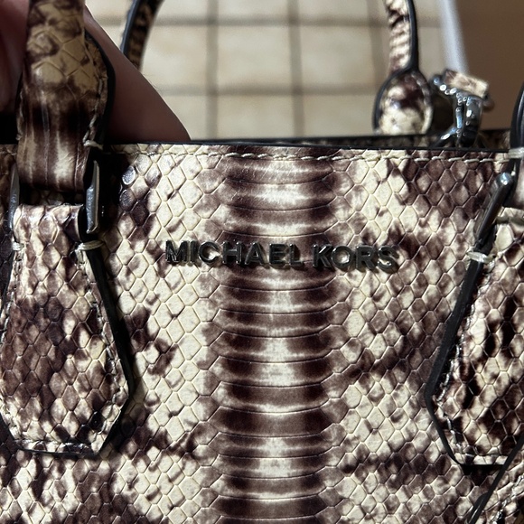 Michael Kors bag - Picture 1 of 2